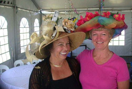 DSCN8366 Lois and Pat the Mad Hatters