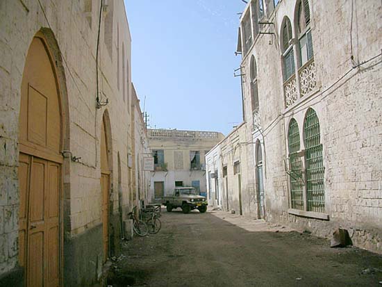 11 Side Street, Massawa