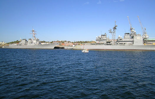 DSCN9213 US Navy Ships in Freemantle