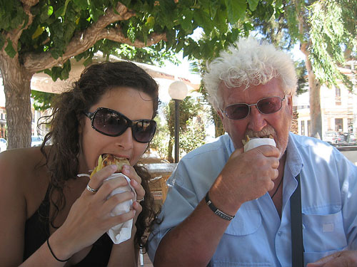 19 First Gyro in Greece. Kaela and Gunter