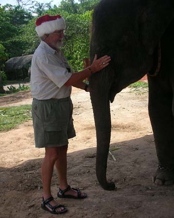 DSCN3694 Gunter patting elephant