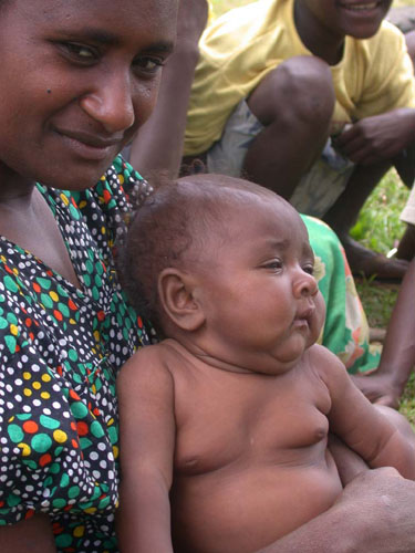 DSCN7823 Mother with Baby