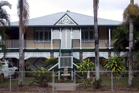 001 Queenslander