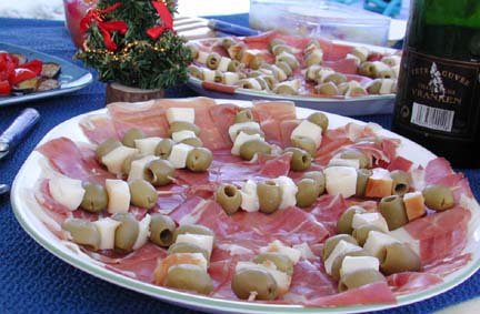 Appetizersandhampagne