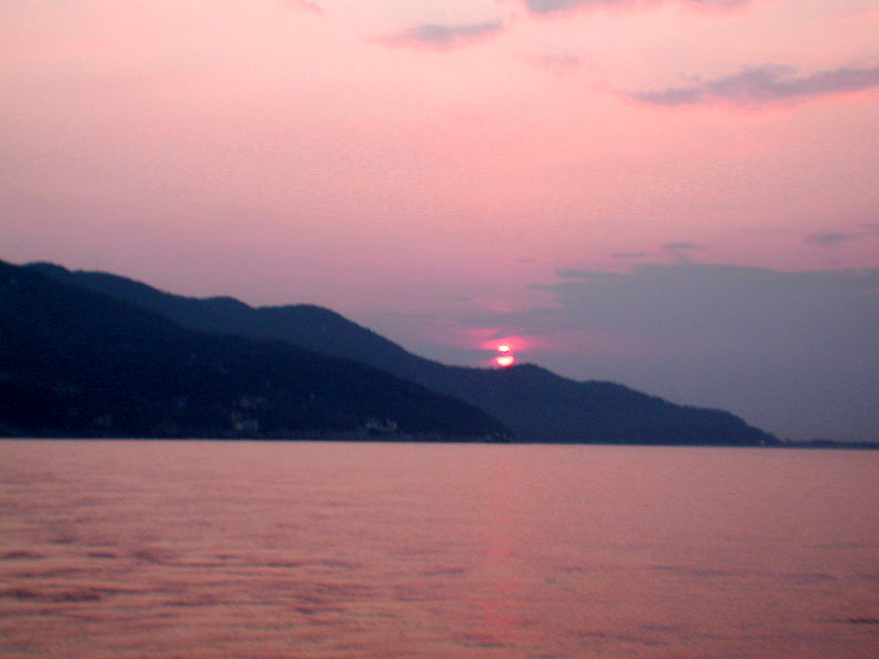 PinkDawnOverAcapulcoBay