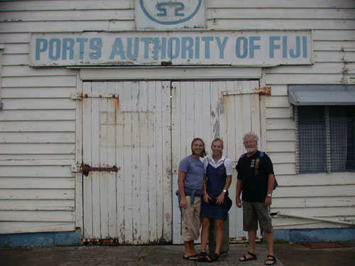 DSCN5228 At the Port Authority