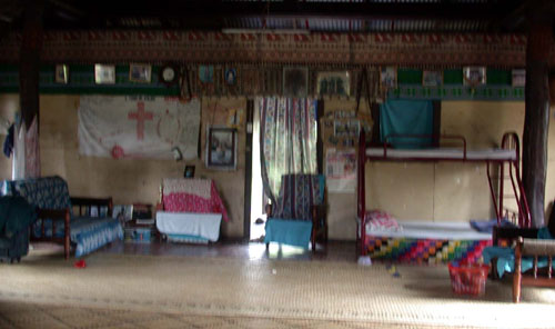 DSCN5249 Inside the Chief's Home