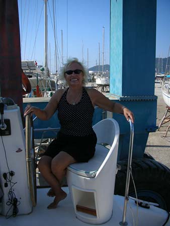 14  Lois keeps her cool too while PB is in the sling.