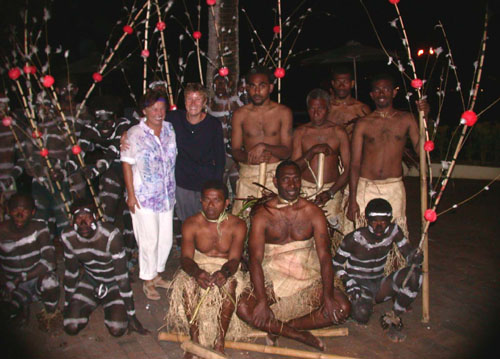 DSCN6341LoisandDaniellaPosewithDancers