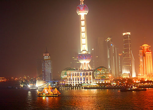 02 Skyline from the Bund