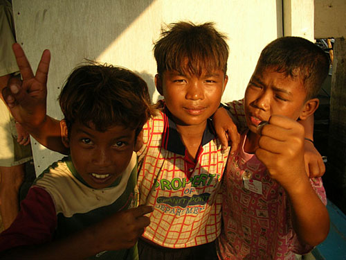 04 Our helpers in Tap Lamu, Thailand