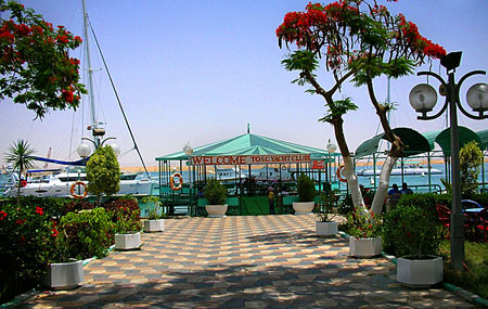 04 Suez Yacht Club
