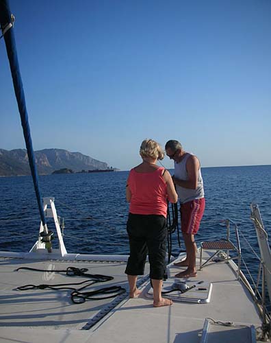 04 Monika and Morbert coiling the lines, Sardiinia