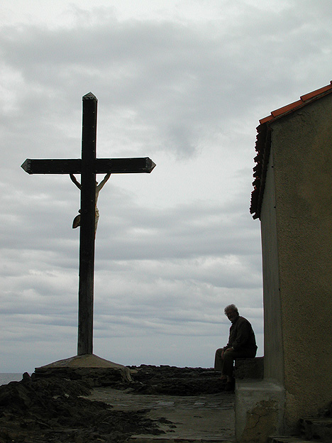 PrayingFrance