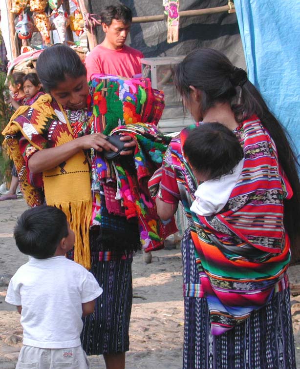 MayanWomenHighlandsMarket