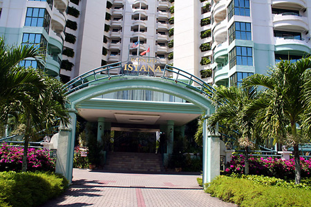 Entrance to Kondo Istana