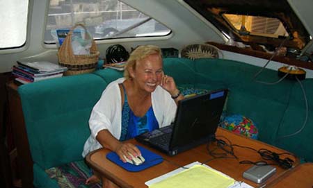 04-Lois-Writing-at-Salon-Ta