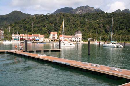 06-Watching-the-new-docks-g