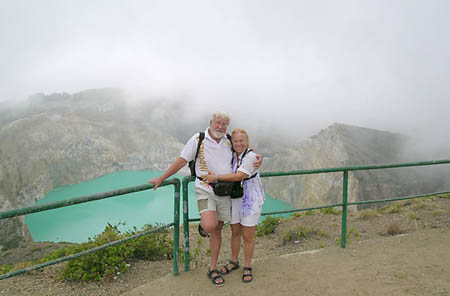 05 Lois and Gunter Hofmann at Crater Lake