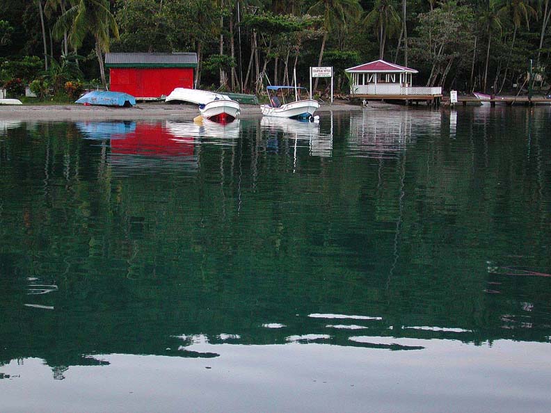 ReflectionsonShoreMarigotBayDSCN1544